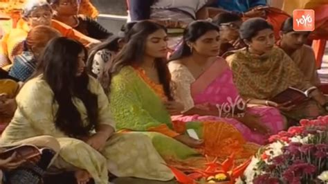 AP CM YS Jagan Daughters At YS Rajashekhar Reddy Jayanthi Celebrations