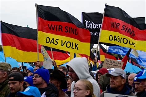 Manifestation d extrême droite à Berlin contre l inflation et le