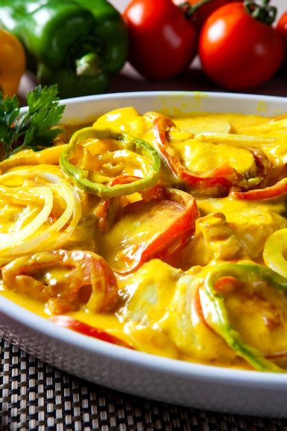 Prato Tradicional Brasileiro Chamado Moqueca De Peixe Bacalhau Em Uma