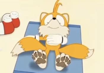 Tails feet by tarentstootsies on DeviantArt