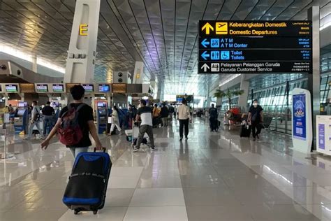 Bandara Soetta Dipadati Penumpang H Lebaran Ini Rute Favorit Para