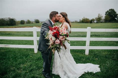 TBF Real Weddings - Tobacco Barn Farm