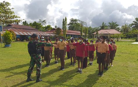 Tumbuhkan Kedisiplinan Generasi Muda Satgas Pamtas RI PNG Yonif 711