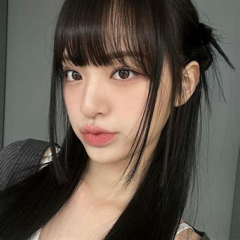 Asian Bangs Long Hair Haircuts For Long Hair Straight Long Hair With Bangs Korean Bangs