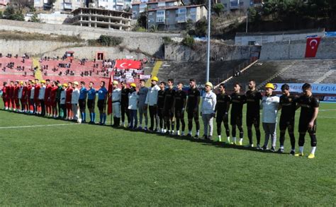 Zonguldak K M Rspor Ile Karab K Dman Yurdu Depremzedeler I In Oynad