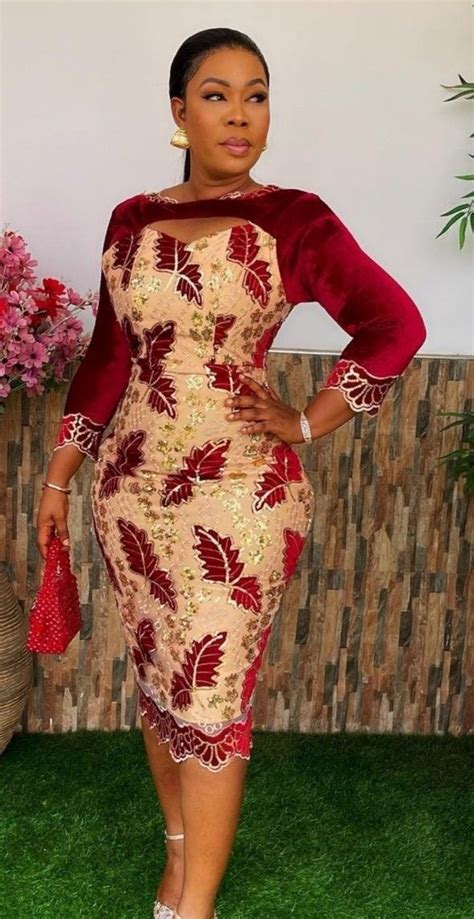 Pin By Emms On Clothes Lace Gown Styles Lace Dress Classy African