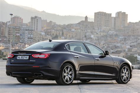 2017 Maserati Quattroporte Review