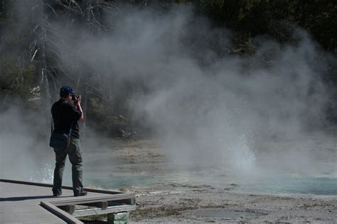 Spasmodic Geyser Gunnar Ries Zwo Flickr