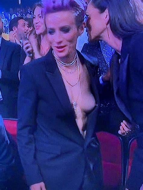 Megan Rapinoe Nude Lesbian Pics Nip Slip At Espy Awards