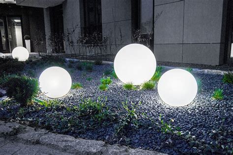 Set Of Three Garden Ball Luna Balls Cm Cm Cm With Led Bulbs