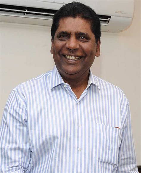 Vijay Amritraj Net Worth, spouse, young children, awards, movies ...