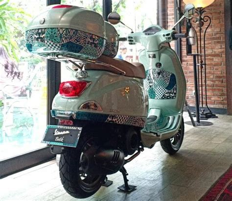 Vespa Batik Special Edition Dikenalkan Piaggio Pertama Kali