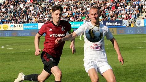 Diskuse Slavia je zpátky v čele Sparta opět ztratila Mistrovská