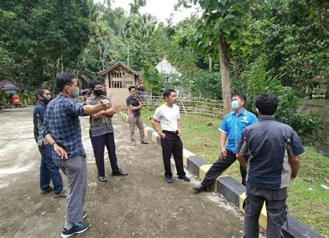 Menata Pedagang Makanan Di Objek Wisata Goa Putri Disparbud OKU