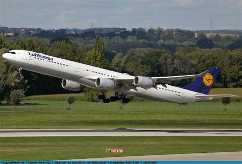 Foto Lufthansa Airbus A340 642 D AIHT