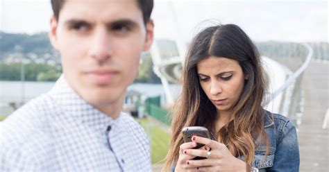 Qu Es El Phubbing Y Por Qu Da A Tus Relaciones Personales