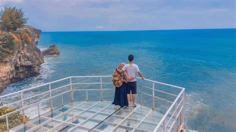 Teras Kaca Pantai Nguluran Keindahan Laut Dan Pantai Dalam Satu Bingkai