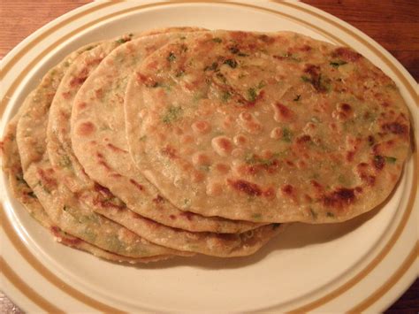 Aloo Paratha - Cooking Delight