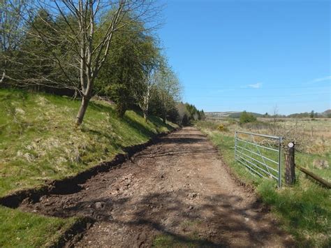 Track Beside Auldmurroch Farm © Lairich Rig Cc By Sa 2 0 Geograph Britain And Ireland