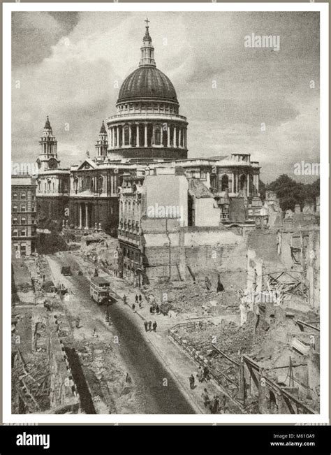 Ww2 Saint Pauls Cathedral London Blitz Surrounded By Bombed Out