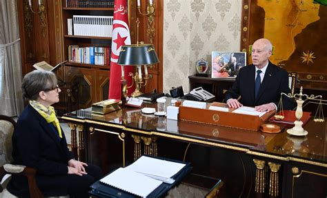 Saied confère avec la cheffe du gouvernement sur les équilibres