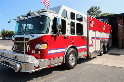 2005 SPARTAN STAINLESS STEEL HEAVY DUTY WALK-IN RESCUE - Command Fire ...