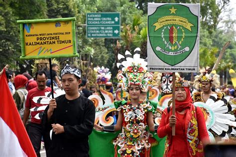 Foto Karnaval Wjf Meriah Meski Sempat Diguyur Hujan