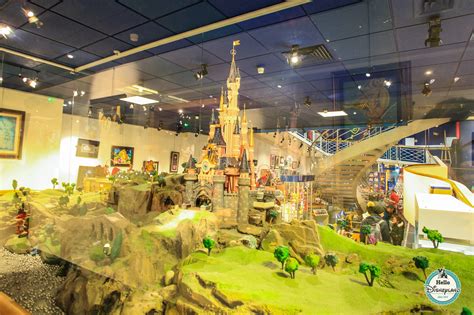 12 Boutiques à Faire Absolument à Disneyland Paris Hello Disneyland