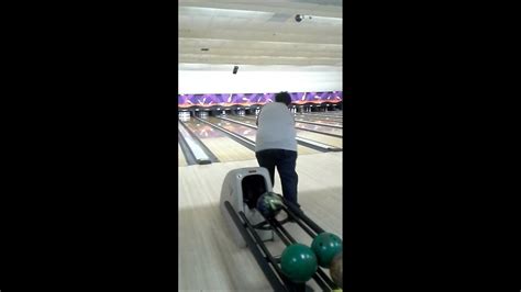 Bowling No Thumb Approach And Throw Youtube