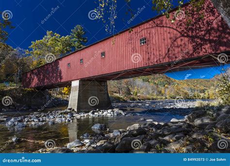 Covered Red Bridge, West Cornwall Covered Bridge Over Housatonic River ...