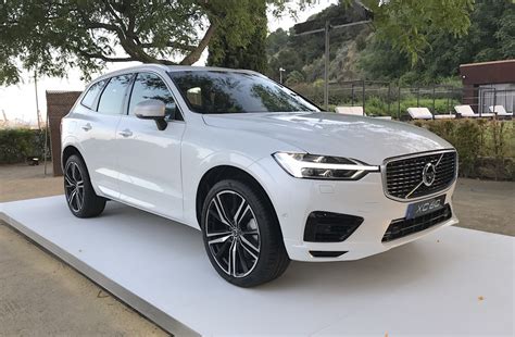 2018-volvo-xc60-t8-plugin-hybrid - The Fast Lane Car