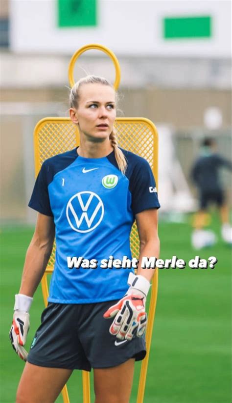 Merle Frohms Fussball frauen Frauenfußball Fussball