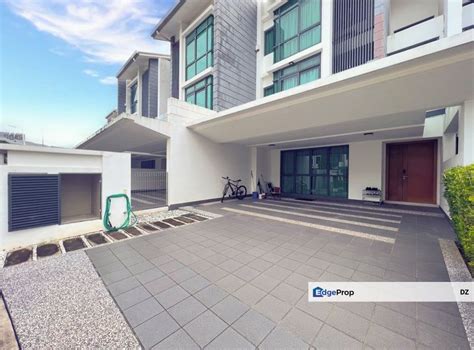 Three Storey Superlink Sejati Residence Cyberjaya For Sale RM1 650 000