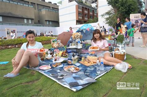 台中400人草地野餐 創盛況 生活 中時