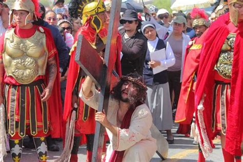 Viacrucis Del Cristo De Las Noas Con Una Afluencia De Mil Personas