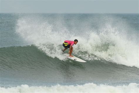 Nova geração dá show na abertura do Circuito Surf Talentos Oceano 2024