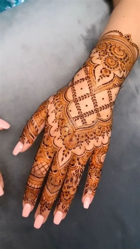 160 Simple Mehndi Designs Perfect For Minimalist Brides Shaadiwish