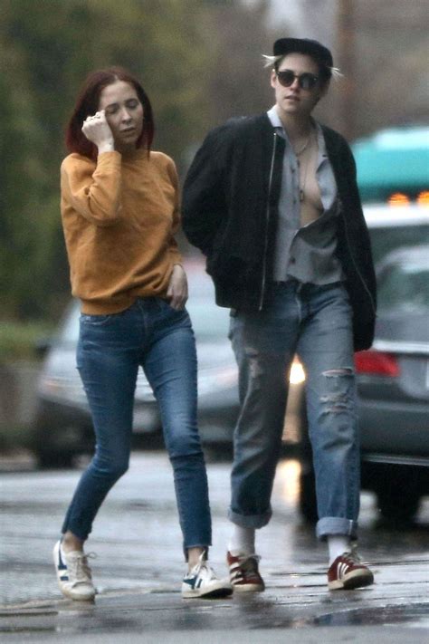 Kristen Stewart Paparazzi Side Boob And Sexy Photos Thefappening Link