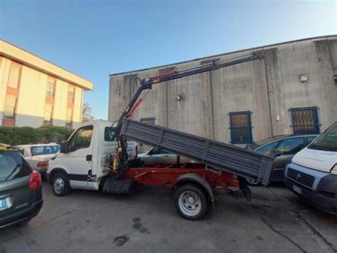 Iveco Daily Con Gru E Ribaltabile Rif 15956683 A Milano Clasf Motori