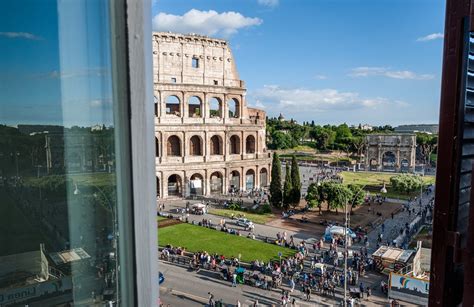 Luxury Apartments in Rome Near The Colosseum