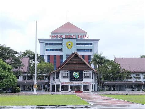 Proyek Milyar Renovasi Kantor Bupati Barru Belum Selasai Radar