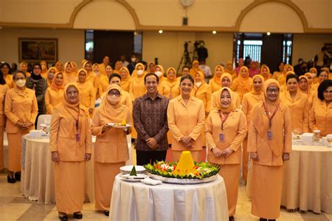 Hari Ulang Tahun Ke 23 Dharma Wanita Persatuan Dharma Wanita