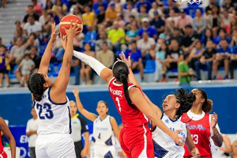 Dando Batalla En Su Debut El Equipo De Bkb Femenino De E S Cay Ante