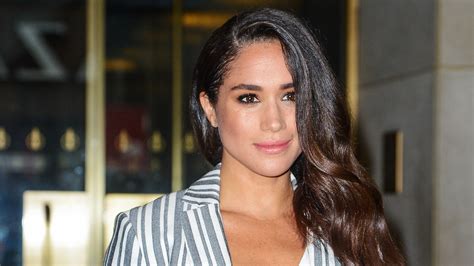 Meghan Markle Makes A Rare Public Appearance And Cant Avoid Prince