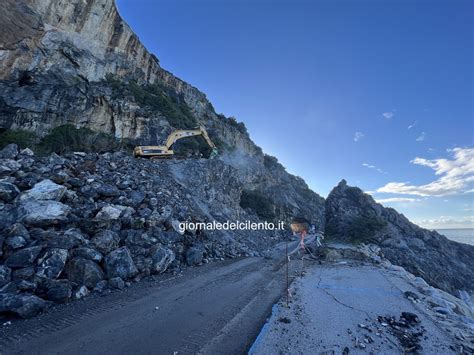 Camerota La Strada Del Mingardo Resta Chiusa Per Accelerare Gli