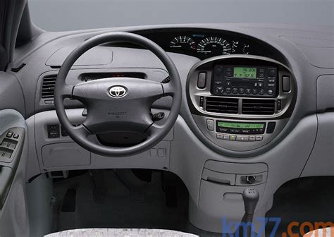 Toyota Previa Interior