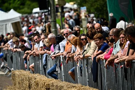 Ça fait du bien de voir les gens s amuser le public savoure la