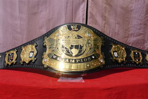 WWE Undisputed Championship V2 Replica Review - WWE Shop | hXcHector.com