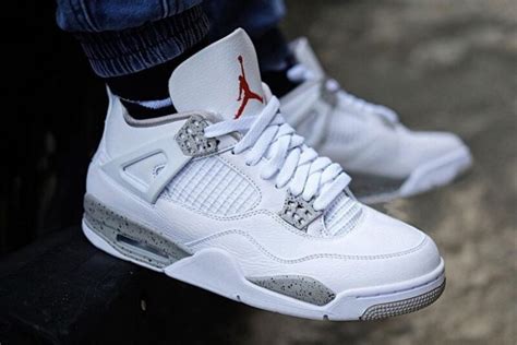 The Air Jordan 4 "White Oreo" Gets On Foot Imagery - KLEKT Blog