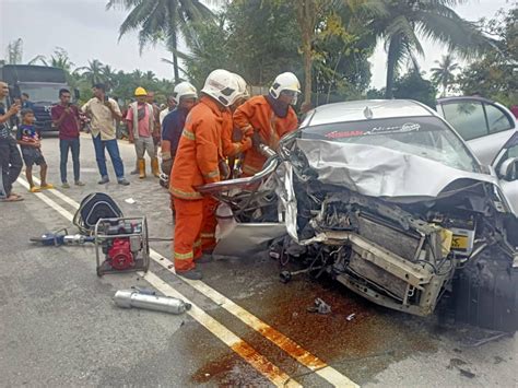 Dua Kereta Bertembung Tiga Sekeluarga Maut Nasional Daily